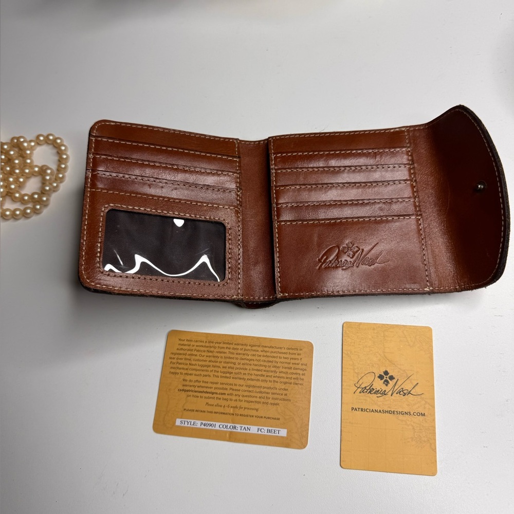 Patricia Nash Iberia Bifold Wallet Brown Leather Kisslock Coin Purse